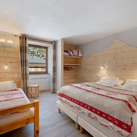 Le Revet La Margerie Apartment