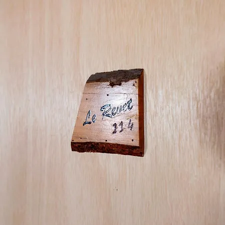 Le Revet La Margerie Apartment *